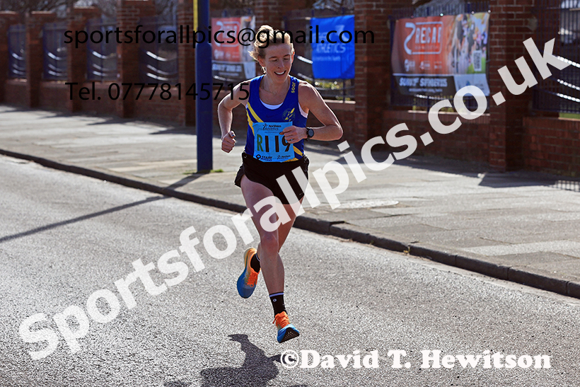 Senior womens Northern 6 Stage Road Relay, 2025 Northern 12 and 6 Stage Road Relays and Junior 5k, Redcar. Photo: David T. Hewitson/Sports for All Pics